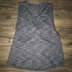 Lululemon crop top.